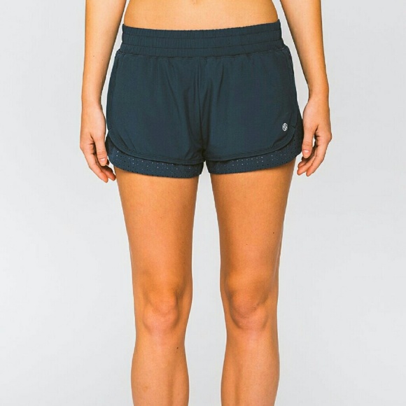 New Lija Run Lightly shorts, new, large