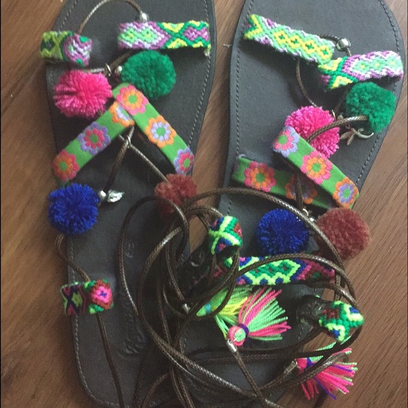 Sandals - Picture 2 of 3