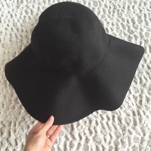 Oversized Floppy Hat, Black