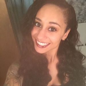 Meet your Posher, Mikala