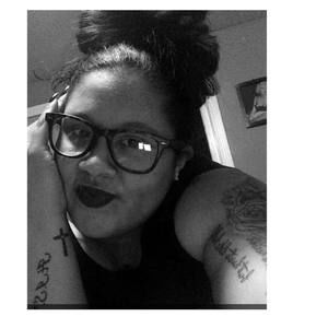 Meet your Posher, Angie