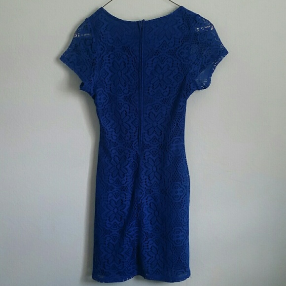 Cute lil blue dress with embellishment - Picture 3 of 3