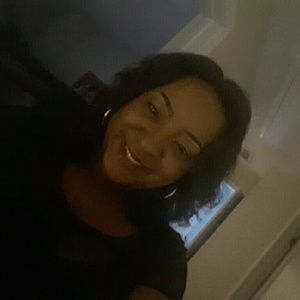 Meet your Posher, Xaviette