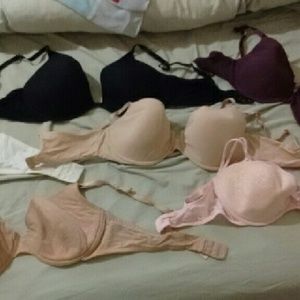 Victoria's Secret bra/bundle