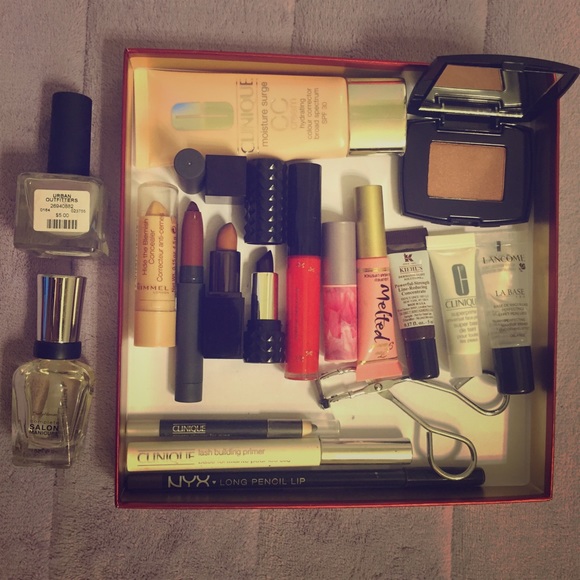 make up of 18 set