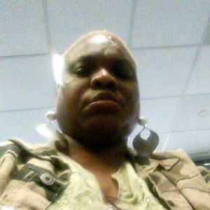 Meet your Posher, Royana