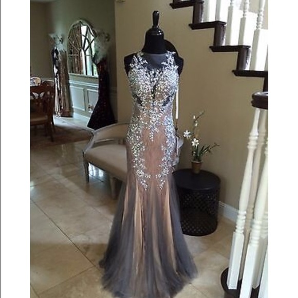 Stunning Jovani prom dress