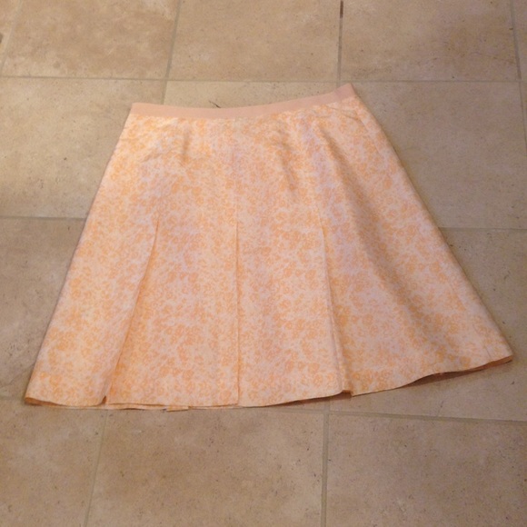 Cute soft skirt.