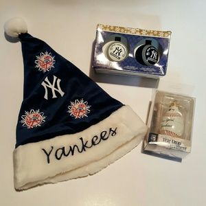 New York Yankees Christmas hat