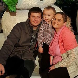 Meet your Posher, Caitlin