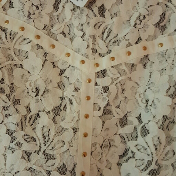 Forever 21 Cream Lace Top - Picture 3 of 4
