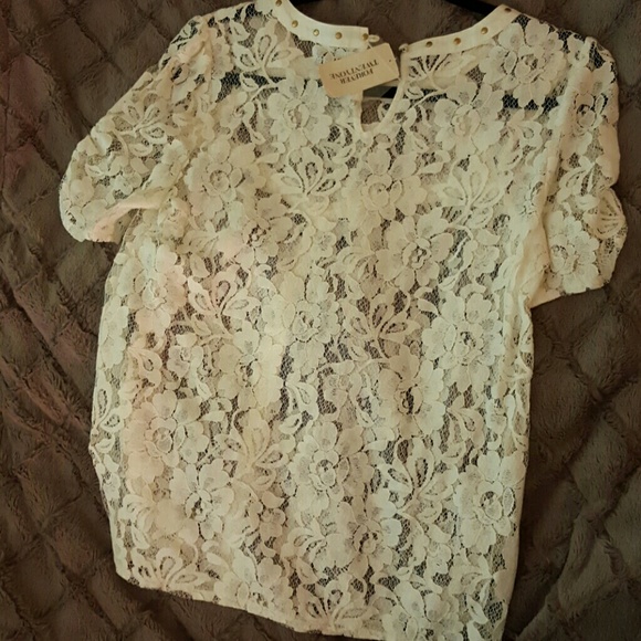 Forever 21 Cream Lace Top - Picture 4 of 4