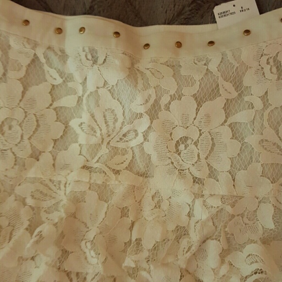 Forever 21 Cream Ruffle Mini Skirt - Picture 3 of 4
