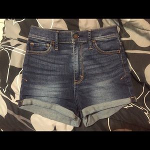 Hollister super high rise shorts size 0