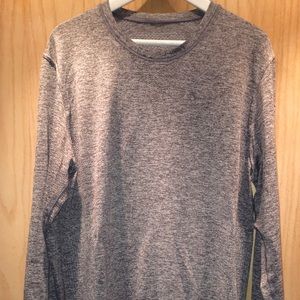 Grey metal vent tech Lululemon long sleeve XL