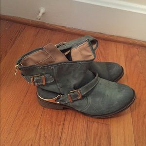 Blue faux leather moto boots (size 7)