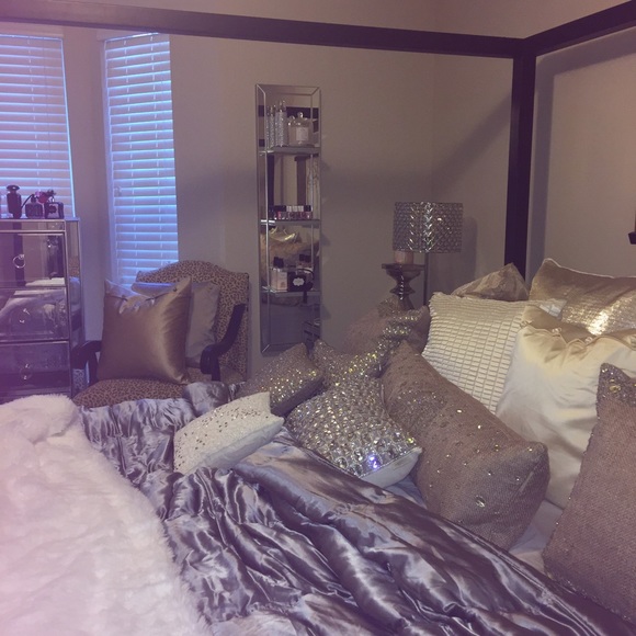SHOP MY CLOSET