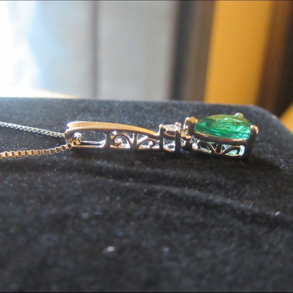 Emerald Diamond Necklace