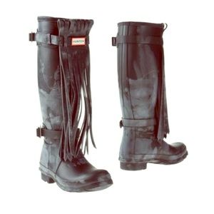 Hunter fringe boots