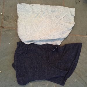Two Gap tshirts