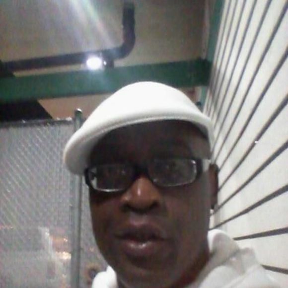 Meet your Posher, Deandre - Picture 1 of 1