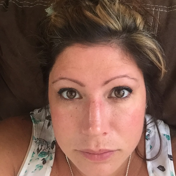 Meet your Posher, Jen - Picture 1 of 1