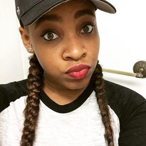 Meet your Posher, Ashleycrystal