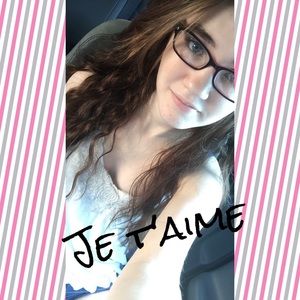 Meet your Posher, Alexus