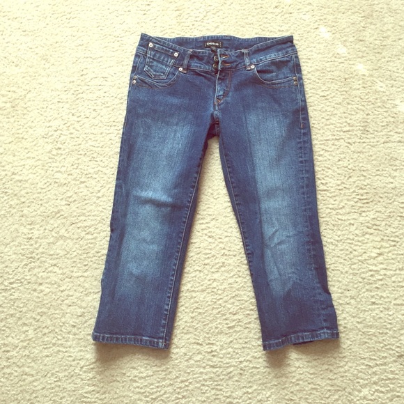Bebe zip back Capri jeans