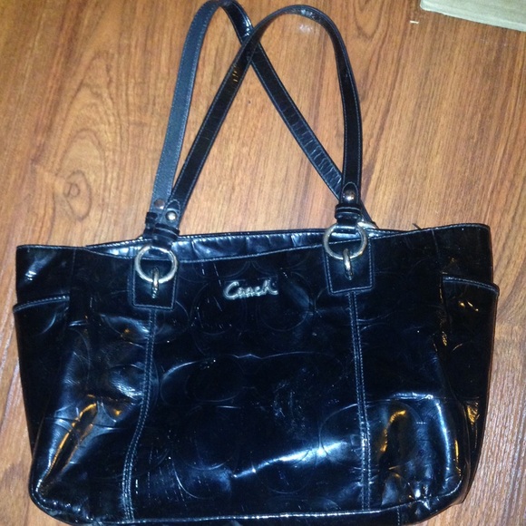 Coach Handbags - 😳LAST CALL Coach Gallery Patent Leather Bla