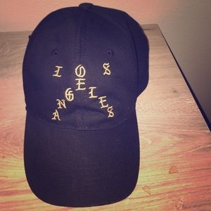 Kanye West  Los Angeles black hat.