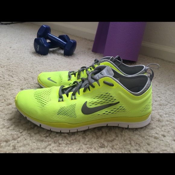 Nike Free 5.0 Flyknit TR Fit4 trainers