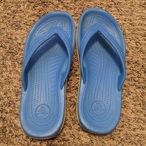 Crocs flip flops worn once