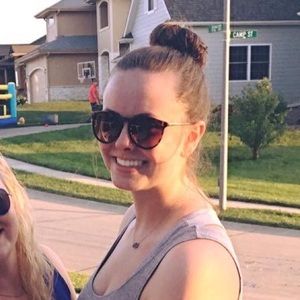 Meet your Posher, Sara