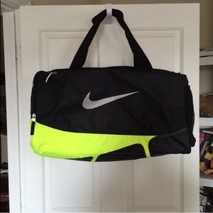 Nike air max duffel