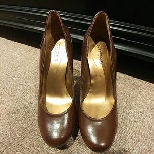 Guess high heel shoes