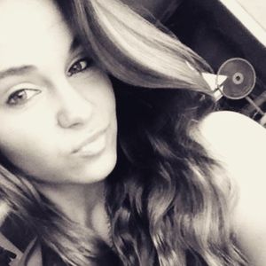 Meet your Posher, Caitlyn