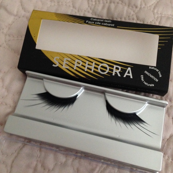 NEW! Faux Eye Lashes. Cabaret Lash.
