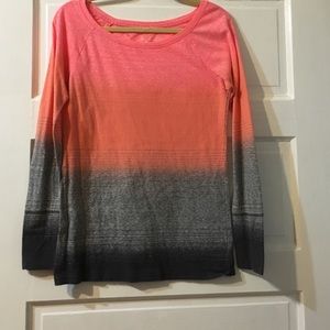 American Eagle long sleeved blouse