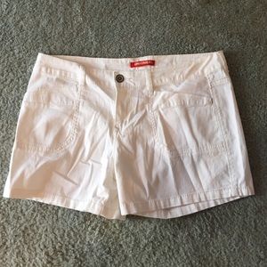 Unionbay white cargo shorts