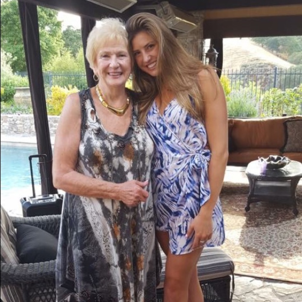 Meet your Posher, Maegan