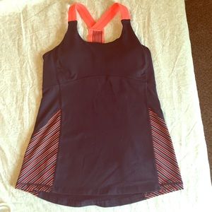 💪🏽Racer back orange and navy blue workout top