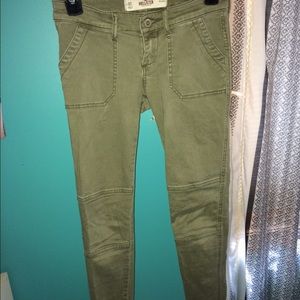 HOLLISTER PATCH JEANS