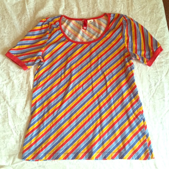 Price drop! 🎉🎉 Retro circus colored top