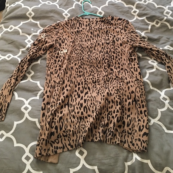Cheetah Print Cardigan - Picture 2 of 2