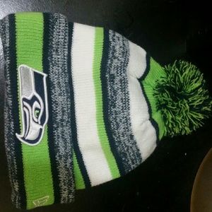 NHL Seattle Seahawks pom hat