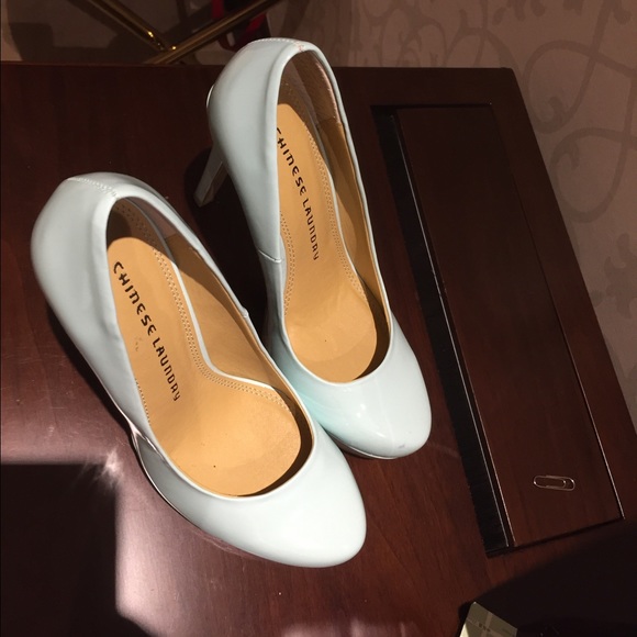 New mint green heel! - Picture 2 of 2