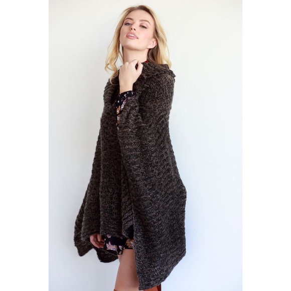 New Arrival- Blanket Scarf, Poncho - Picture 2 of 4