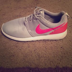 Nike roshes - make offers