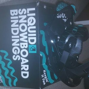 Woman's snowboard bindings
